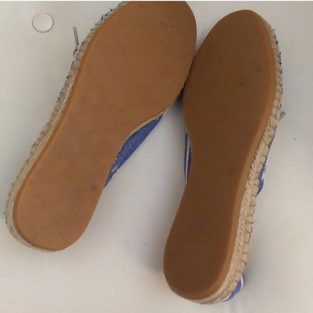 Canvas Shoes 8/10